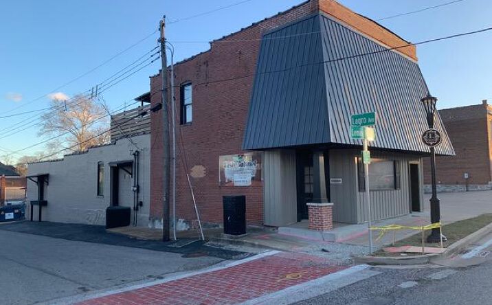 Pictures of Multifamily, Industrial property located at 770 Lemay Ferry Rd, St. Louis, MO 63125 for sales - image #1