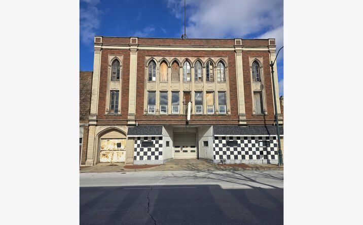 Pictures of Retail property located at 145 E Cass St, Joliet, IL 60432 for sales - image #1