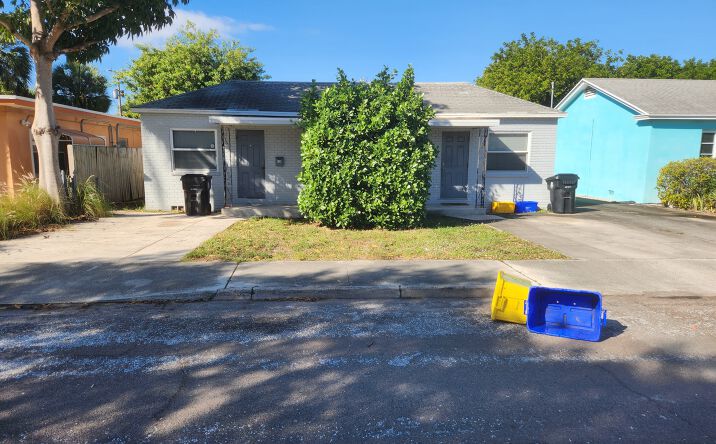 Pictures of Multifamily property located at 813 N J St, Lake Worth Beach, FL 33460 for sales - image #1
