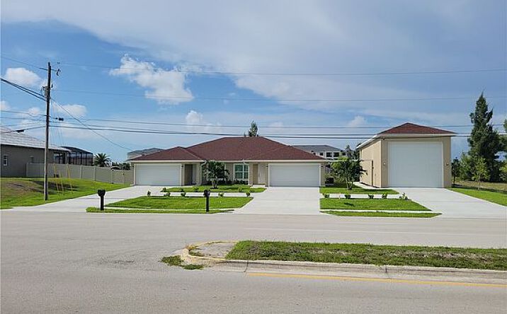 Pictures of Multifamily property located at 1609-1611 Savona Pkwy W, Cape Coral, FL 33914 for sales - image #1