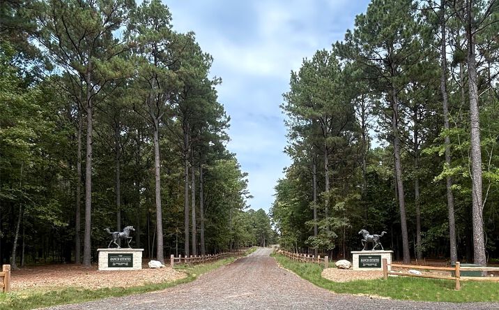 Pictures of Land property located at 2 Three Creeks Road, Broken Bow, OK 74728 for sales - image #1