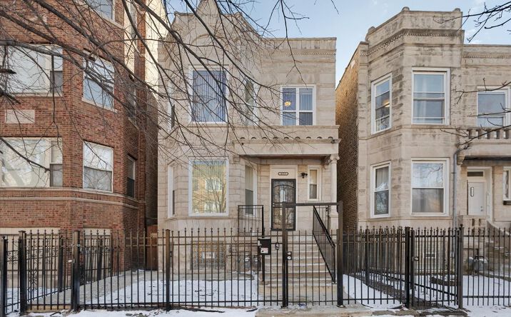 Pictures of Multifamily property located at 4211 W Gladys Avenue, Chicago, IL 60624 for sales - image #1