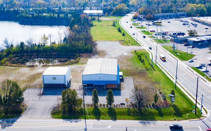 Pictures of Industrial, Retail property located at 9201 Blue Lick Rd, Louisville, KY 40229 for sales - image #1