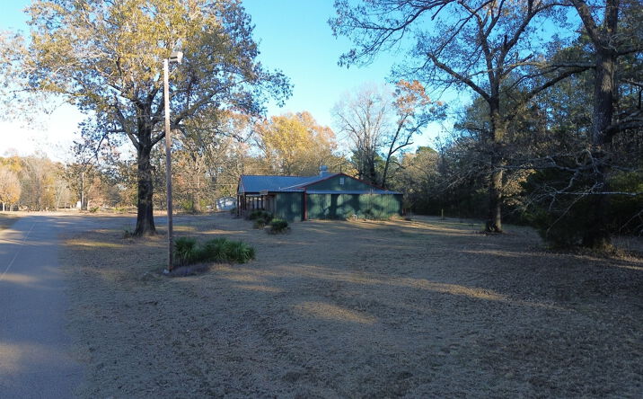 Pictures of Retail property located at 1367 Sherwood Forest, Texarkana, TX 75501 for sales - image #1