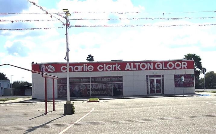 Pictures of Retail property located at 1140 E Alton Gloor Boulevard, Brownsville, TX 78526 for sales - image #1