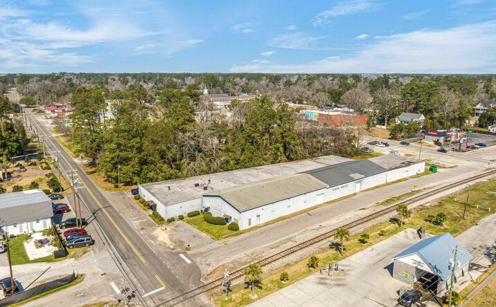 Pictures of Industrial property located at 1000 Gilway Avenue, Holly Hill, SC 29059 for sales - image #1