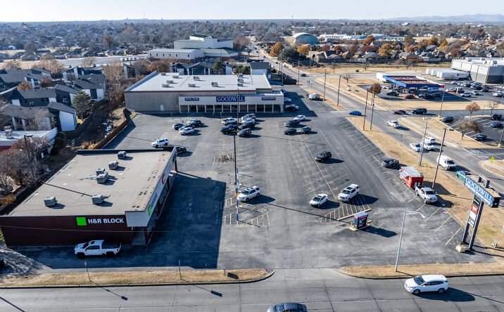 Pictures of Retail property located at 616 NW Sheridan Rd, Lawton, OK 73505 for sales - image #1