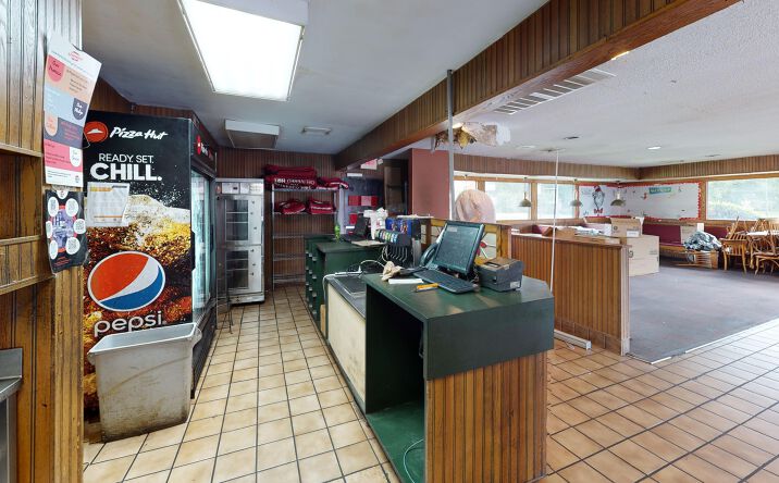 Pictures of Retail property located at 313 Vineville St, Fort Valley, GA 31030 for sales - image #1