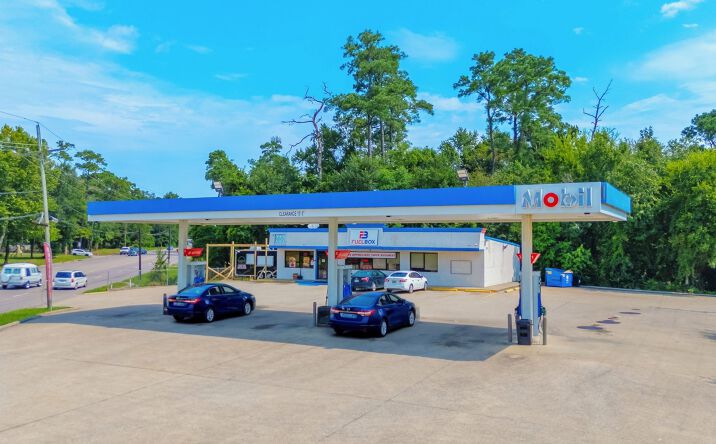 Pictures of Retail property located at 2410 N Main St, Vidor, TX 77662 for sales - image #1