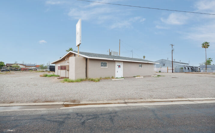Pictures of Retail property located at 864 Jimmie Kerr Blvd, Casa Grande, AZ 85122 for sales - image #1