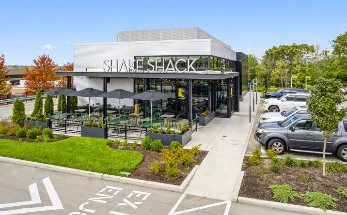 Pictures of Retail property located at 13239 Manchester Rd, Des Peres, MO 63131 for sales - image #1