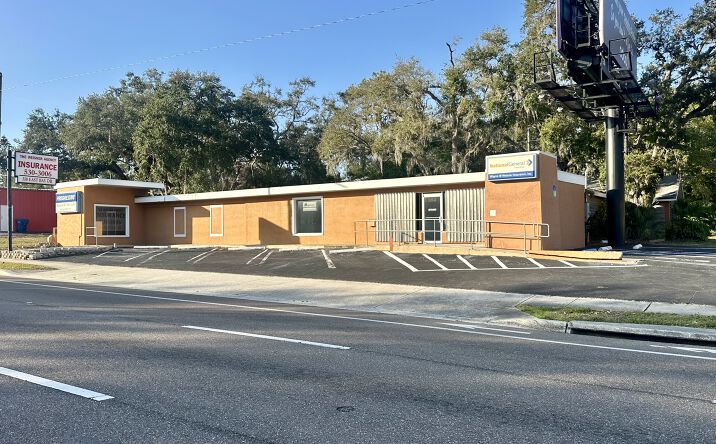 Pictures of Office property located at 550 E Bay Dr, Largo, FL 33770 for sales - image #1