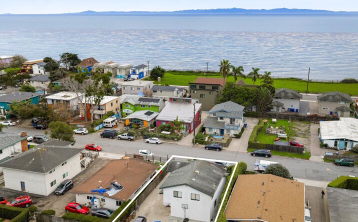 Pictures of Multifamily property located at 6730 Sabado Tarde Rd, Goleta, CA 93117 for sales - image #1