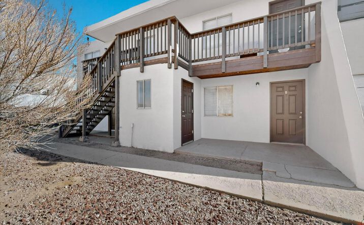 Pictures of Multifamily property located at 1276 Washington Ave, Grants, NM 87020 for sales - image #1