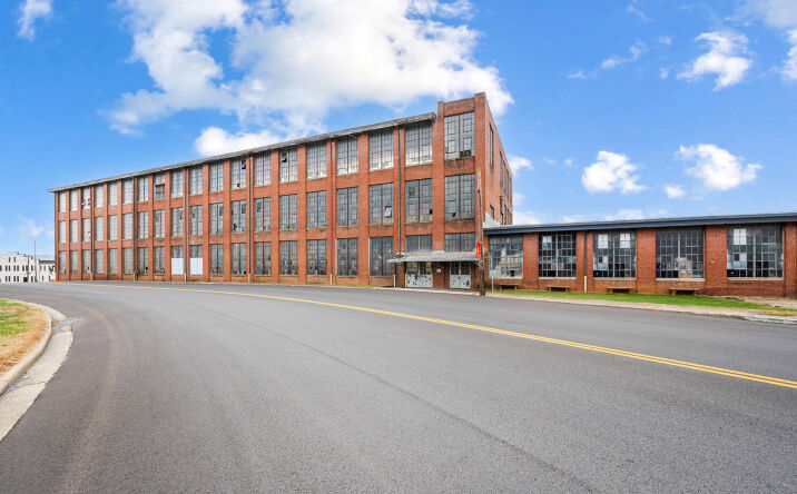 Pictures of Industrial, Multifamily property located at 550 Grove St, Bedford, VA 24523 for sales - image #1