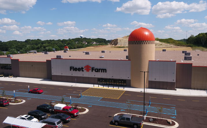 Pictures of Retail property located at 3165 Old Town Hall Rd, Eau Claire, WI 54701 for sales - image #1