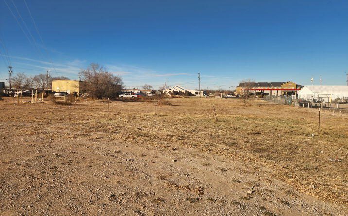 Pictures of Land property located at 2607 Main St, Artesia, NM 88210 for sales - image #1