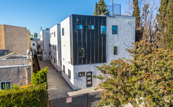 Pictures of Multifamily property located at 6421 Troost Ave, Los Angeles, CA 91606 for sales - image #1