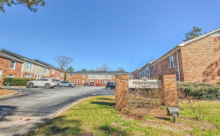 Pictures of Multifamily property located at 2201 Walden Dr, Augusta, GA 30904 for sales - image #1
