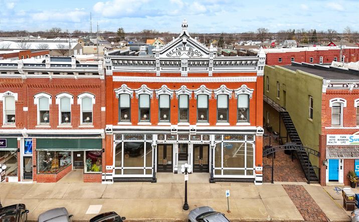 Pictures of Office, Retail, Business for Sale property located at 11 Benton Avenue E, Albia, IA 52531 for sales - image #1