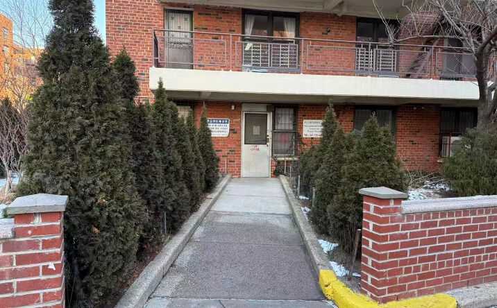 Pictures of Office property located at 13710 Franklin Avenue L2, New York, NY 11355 for sales - image #1