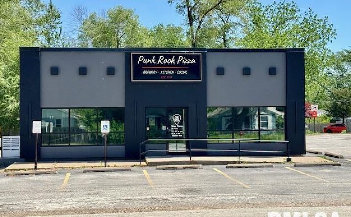 Pictures of Office, Retail property located at 637 1ST Street, Silvis, IL 61282 for sales - image #1