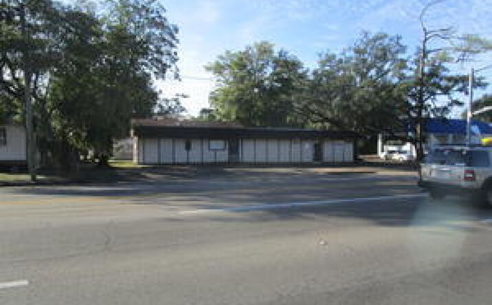 Pictures of Retail property located at 2061 Pass Road, Biloxi, MS 39531 for sales - image #1