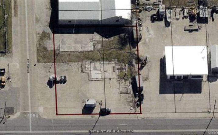Pictures of Retail property located at 1948 Broad St, Lake Charles, LA 70601 for sales - image #1