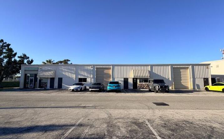 Pictures of Industrial property located at 1725 S Nova Road Bldg A, South Daytona, FL 32119 for sales - image #1