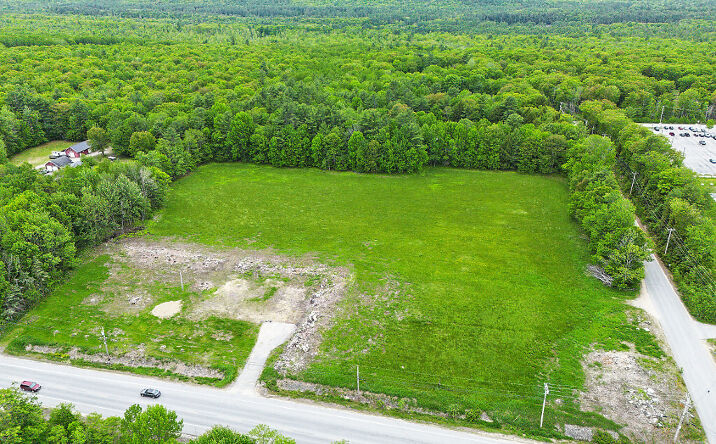 Pictures of Mixed Use, Retail, Hospitality property located at 108 main street, Oxford, ME 04270 for sales - image #1