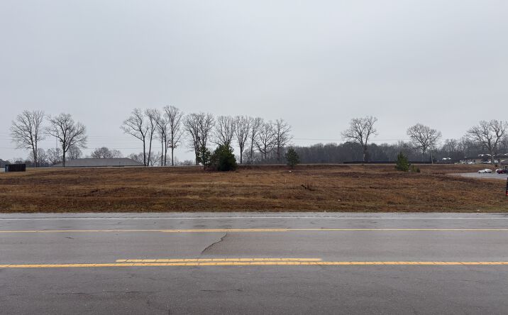 Pictures of Land property located at 266 Hwy 641 N, Camden, TN 38320 for sales - image #1