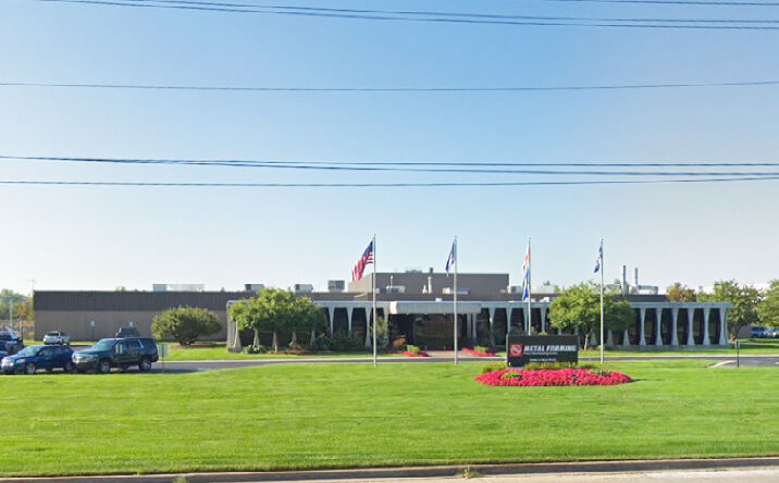 Pictures of Industrial property located at 18450 15 Mile Rd, Fraser, MI 48026 for sales - image #1
