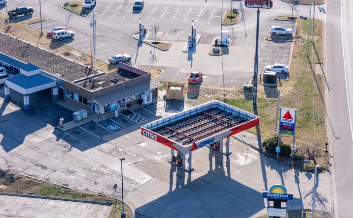 Pictures of Mixed Use, Retail, Special Purpose property located at 2417 TN-46, Dickson, TN 37055 for sales - image #1