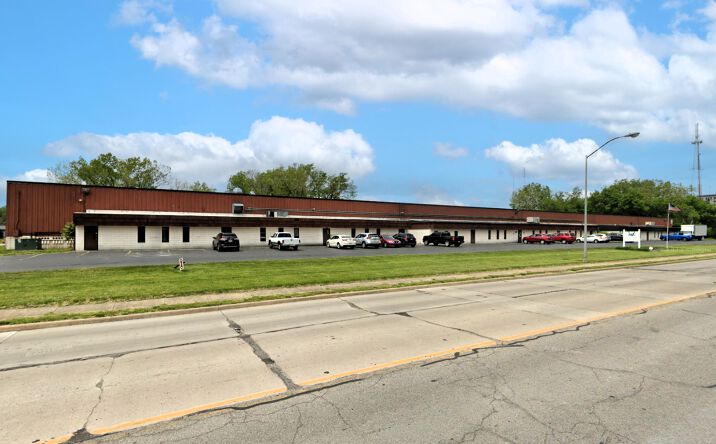 Pictures of Industrial property located at 520 Pine Ave SE, Warren, OH 44483 for sales - image #1