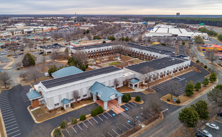 Pictures of Hospitality property located at 2801 Plank Rd, Fredericksburg, VA 22401 for sales - image #1