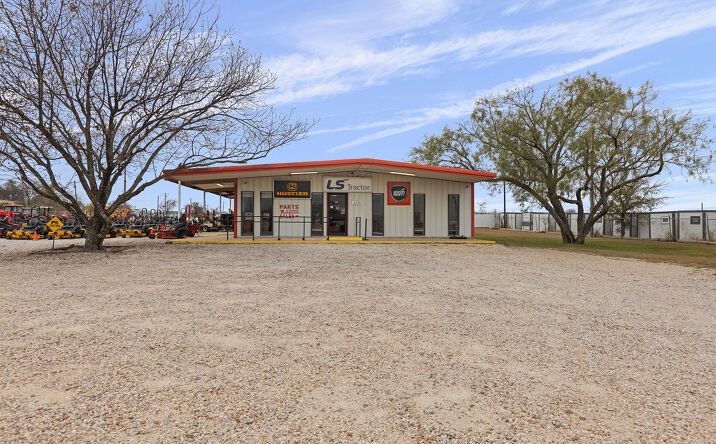 Pictures of Retail, Industrial, Mixed Use property located at 3456 S Burleson Blvd, Alvarado, TX 76009 for sales - image #1