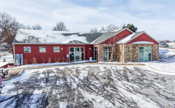Pictures of Office property located at 3625 10th Ln NW, Rochester, MN 55901 for sales - image #1