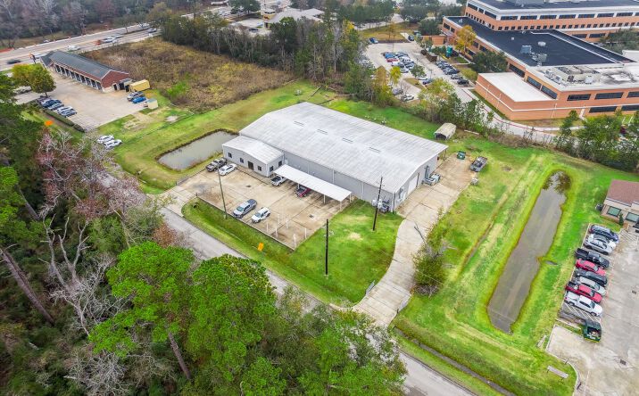 Pictures of Industrial property located at 15112 Welcome Ln, Houston, TX 77014 for sales - image #1