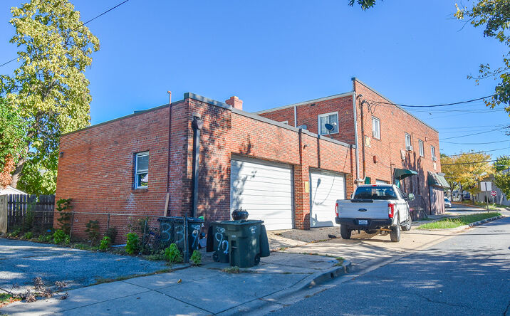 Pictures of Industrial, Multifamily, Office, Retail property located at 3900 38th St, Brentwood, MD 20722 for sales - image #1