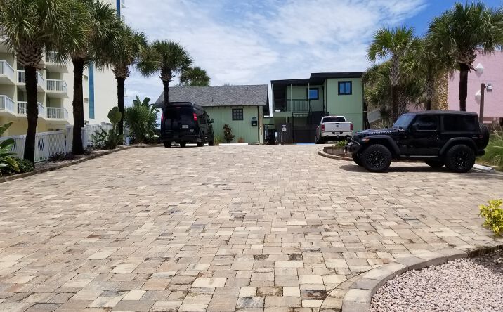 Pictures of Hospitality, Multifamily property located at 2009 S Atlantic Ave, Daytona Beach Shores, FL 32118 for sales - image #1