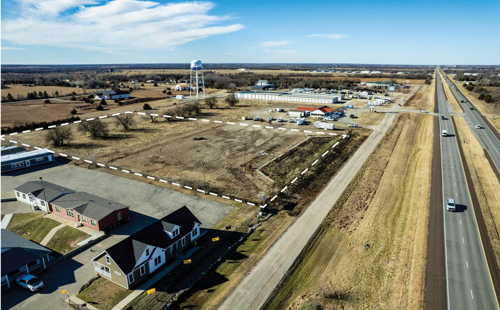 Pictures of Land property located at 12155 US-54, Augusta, KS 67010 for sales - image #1
