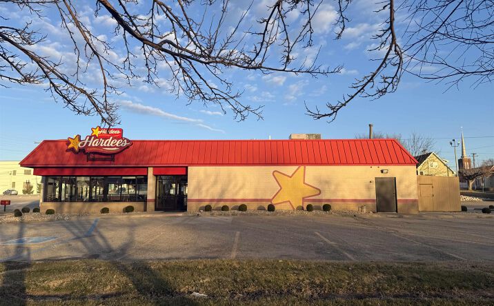 Pictures of Retail property located at 1310 State St, Lawrenceville, IL 62439 for sales - image #1