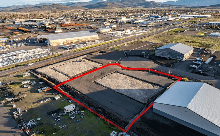 Pictures of Land property located at 1917 Bobcat Way, Medford, OR 97503 for sales - image #1
