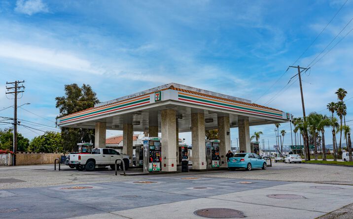 Pictures of Retail property located at 202 North Mt Vernon Ave, Colton, CA 92324 for sales - image #1