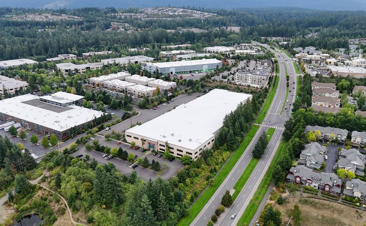 Pictures of Industrial property located at 7926 Bracken Place SE, Snoqualmie, WA 98065-9271 for sales - image #1