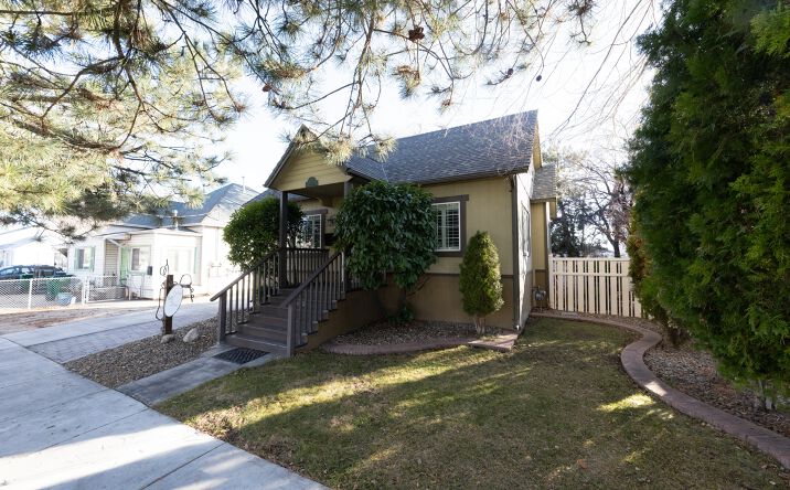 Pictures of Office property located at 1645 D St, Sparks, NV 89431 for sales - image #1