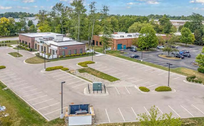 Pictures of Retail property located at 10627 Techwood Circle, Blue Ash, OH 45242 for sales - image #1