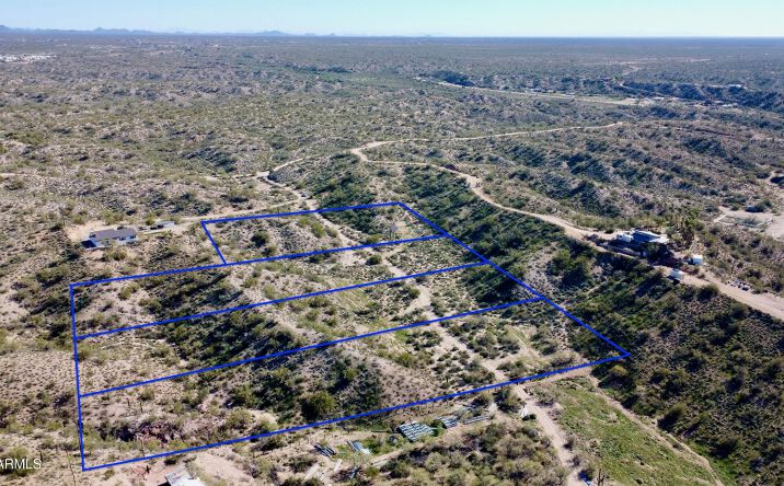 Pictures of Land property located at 41XX5 N 276th Ave 5, Morristown, AZ 85342 for sales - image #1