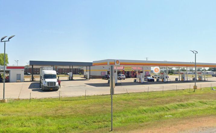 Pictures of Business for Sale, Retail property located at 1250 Truman Baker Dr, Searcy, AR 72143 for sales - image #1