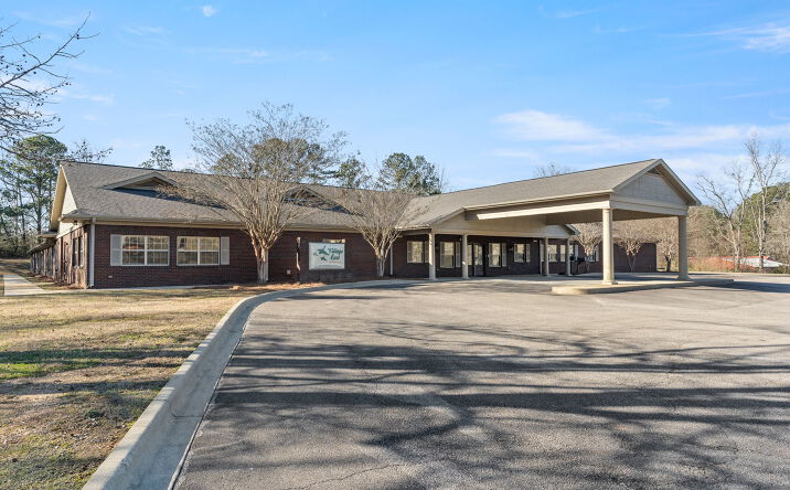 Pictures of Senior Living, Special Purpose, Office, Mixed Use property located at 224 Kings Cir, Pell City, AL 35128, 220 Kings Cir, Pell City, AL 35128 for sales - image #1